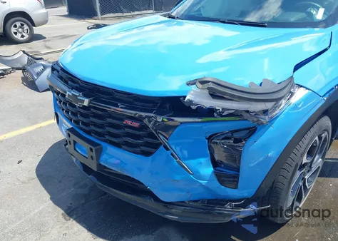 2024 Chevrolet Trax Fwd 2Rs z USA, uszkodzony, nr VIN KL77LJE23RC052656